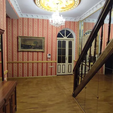 Maison Deluxe - Fontan Grand With Pool Apartment